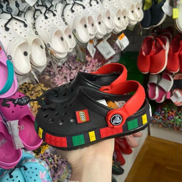 10075.jpg Crocs PALLETS