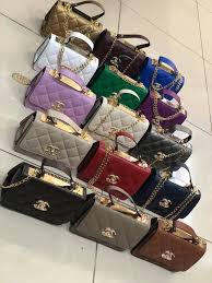 Bulk Woman bags & purse pallets for sale