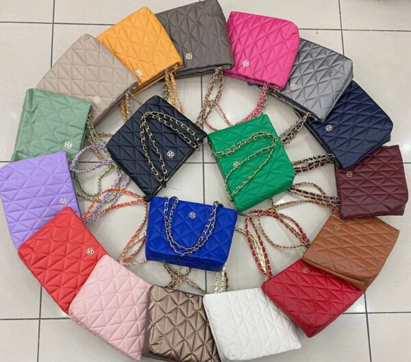 Wholesale Woman Bags & Purse Pallets for Sale - Bulk Discounts Available