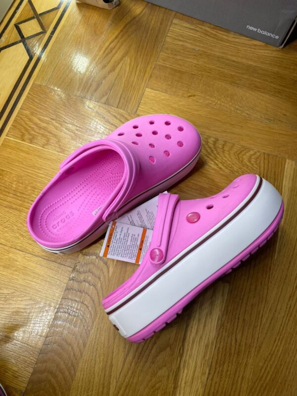 IMG_20220323_004114_015.jpg Crocs PALLETS