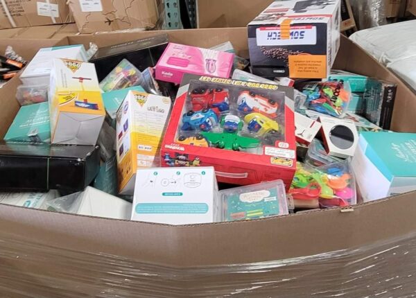 32602.jpg AMAZON OVERSTOCK BRAND NEW ITEMS