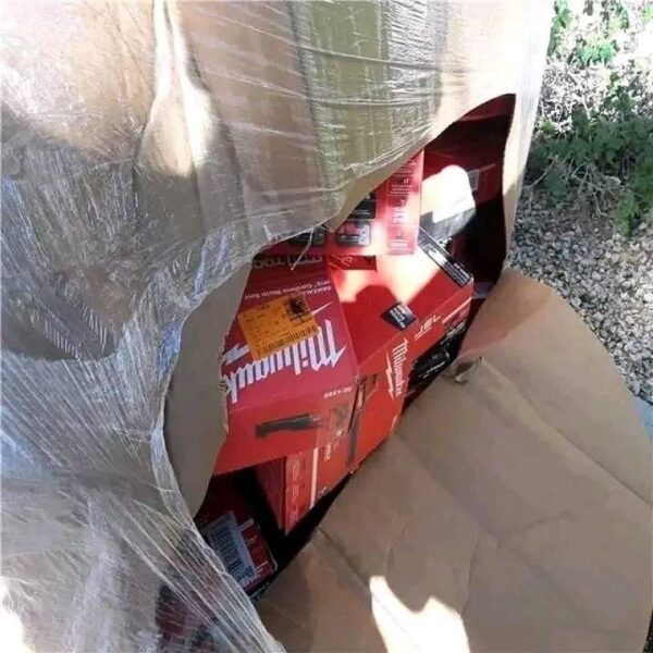 57816.jpg Dewalt and Milwaukee Tool Pallets