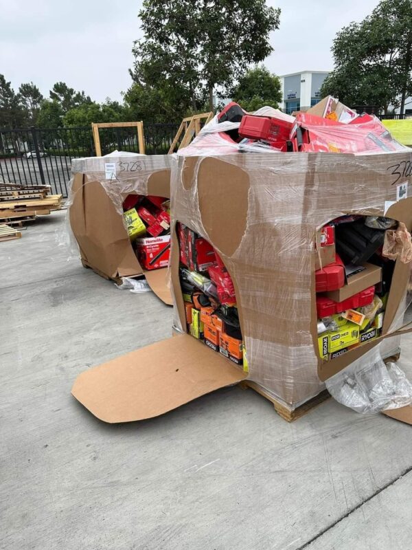 MILWAUKEE, DEWALT AND RYOBI TOOL PALLETS