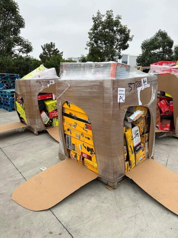 MILWAUKEE, DEWALT AND RYOBI TOOL PALLETS