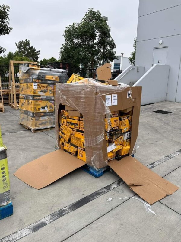 MILWAUKEE, DEWALT AND RYOBI TOOL PALLETS