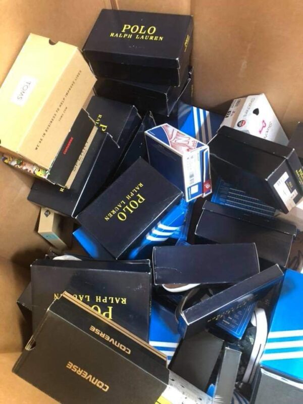 1000008580.jpg JOURNEYS SHOES pallet