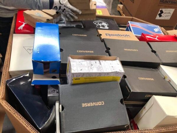 JOURNEYS SHOES pallet JOURNEYS SHOES pallet