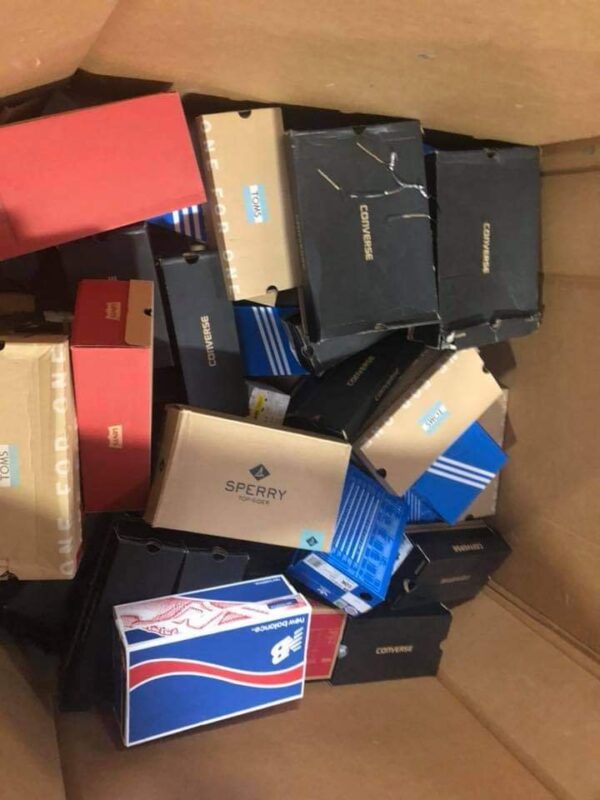 1000008588.jpg JOURNEYS SHOES pallet